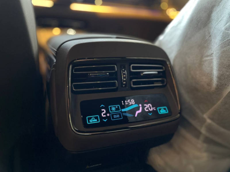 2024 BYD Han с пробегом 73 км