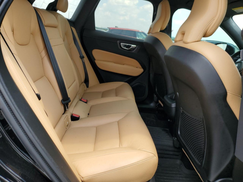 2020 Volvo XC60 с пробегом 60 841 км