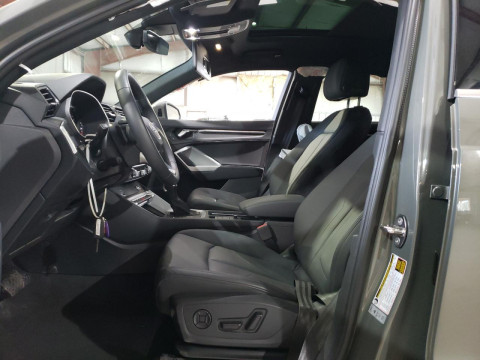 2023 Audi Q3 с пробегом 9 562 км