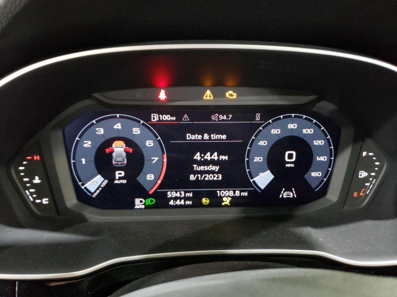 2023 Audi Q3 с пробегом 9 562 км