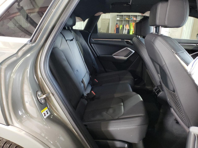 2023 Audi Q3 с пробегом 9 562 км