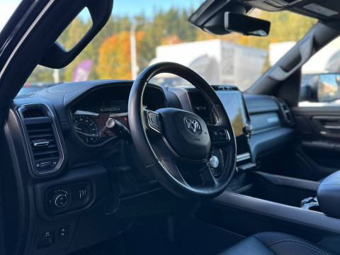 2021 Ram 1500 с пробегом 53 000 км