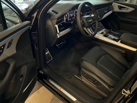 2023 Audi Q7 с пробегом 50 км