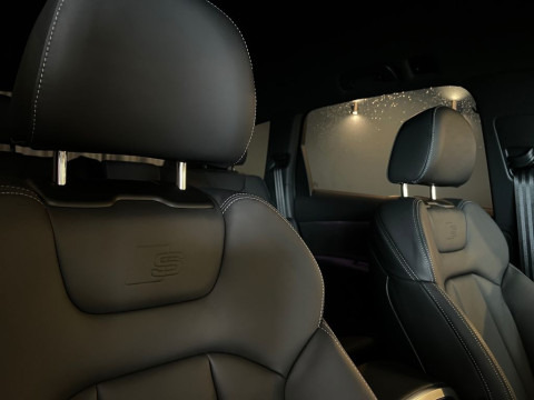 2023 Audi Q7 с пробегом 50 км