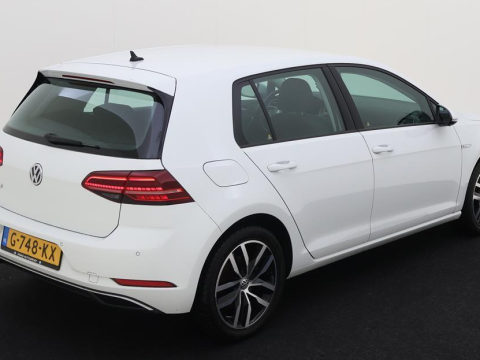 2019 Volkswagen Golf с пробегом 55 000 км