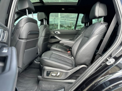 2020 BMW X7 с пробегом 73 300 км