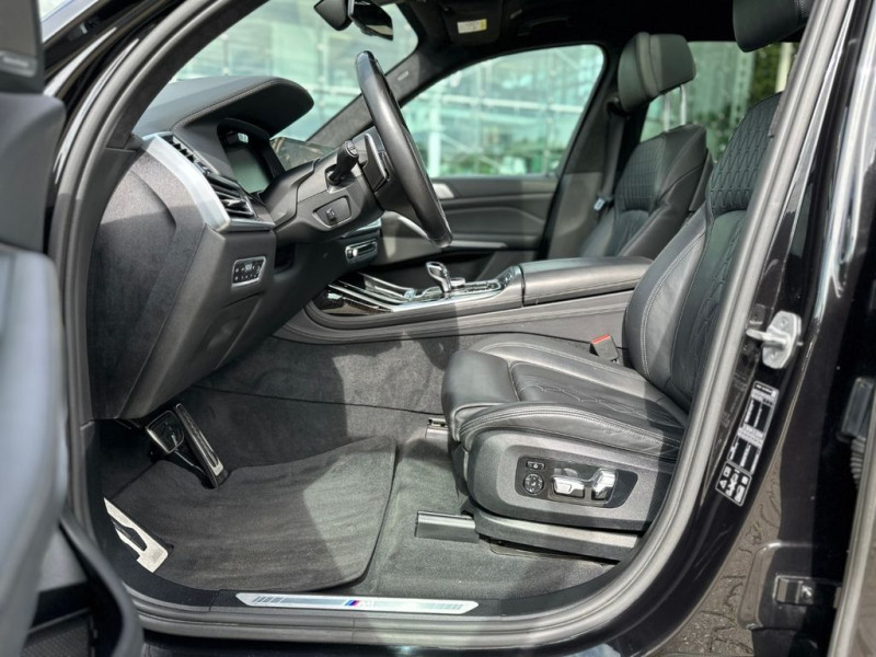 2020 BMW X7 с пробегом 73 300 км