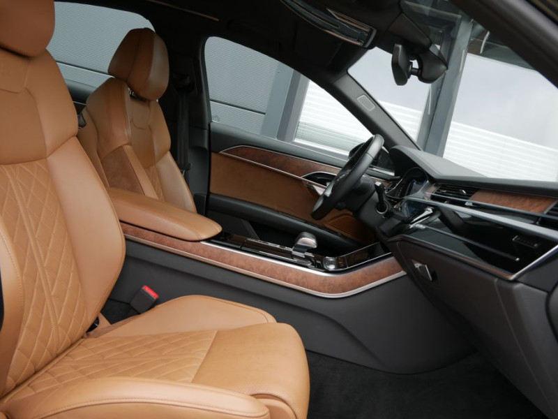 2020 Audi A8 с пробегом 118 000 км