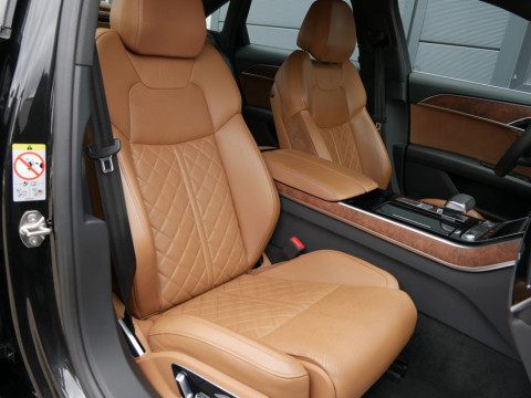 2020 Audi A8 с пробегом 118 000 км