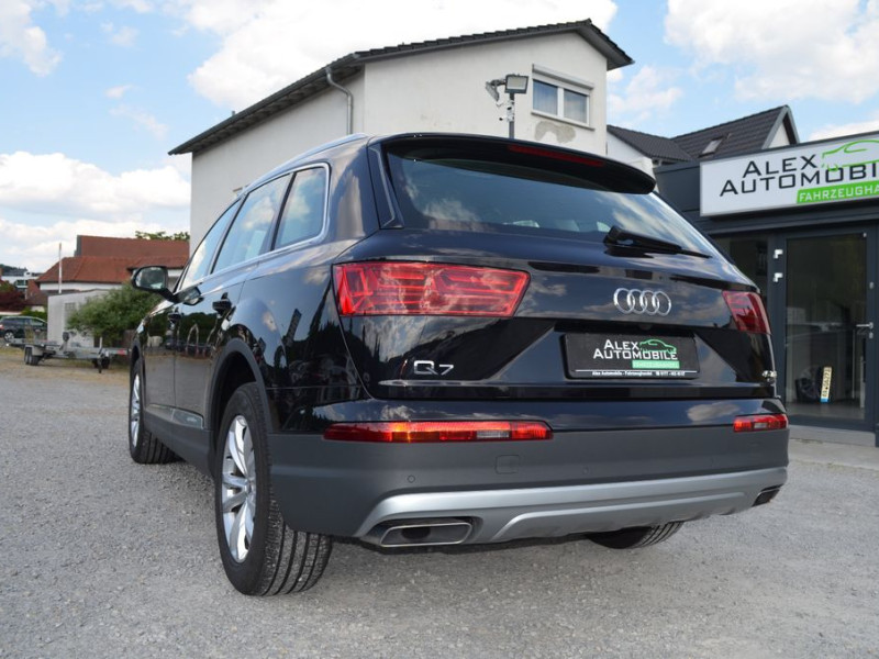 2020 Audi Q7 с пробегом 130 000 км