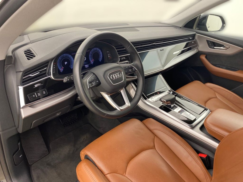 2020 Audi Q8 с пробегом 89 800 км