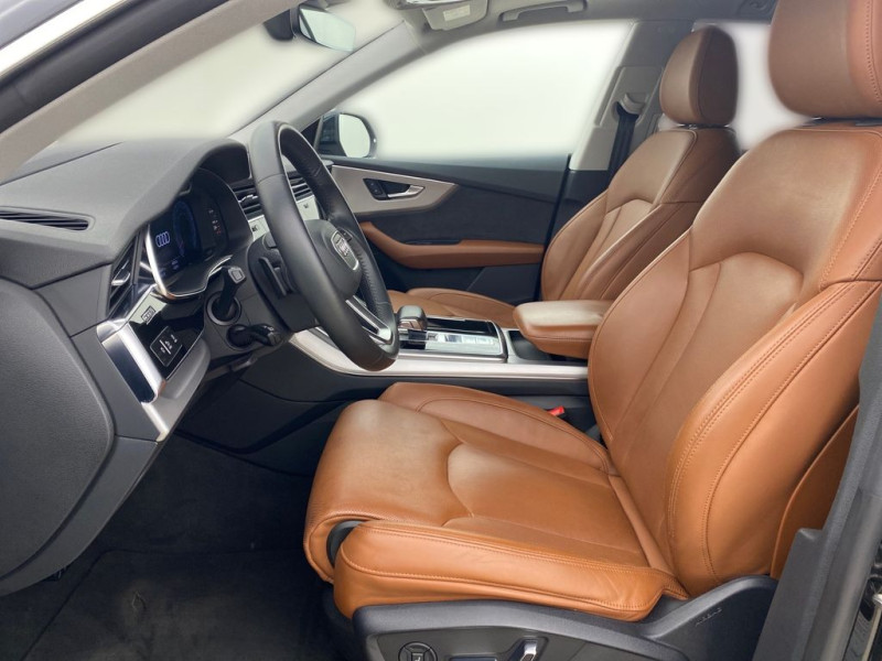 2020 Audi Q8 с пробегом 89 800 км