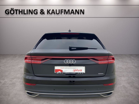 2020 Audi Q8 с пробегом 89 800 км