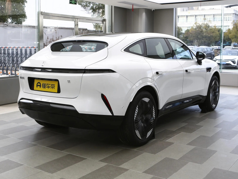 2024 Avatr 11 без пробега