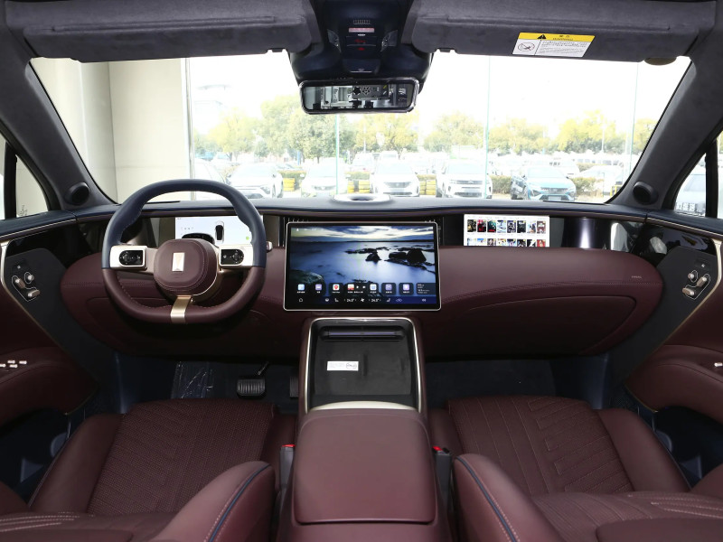 2024 Avatr 11 без пробега