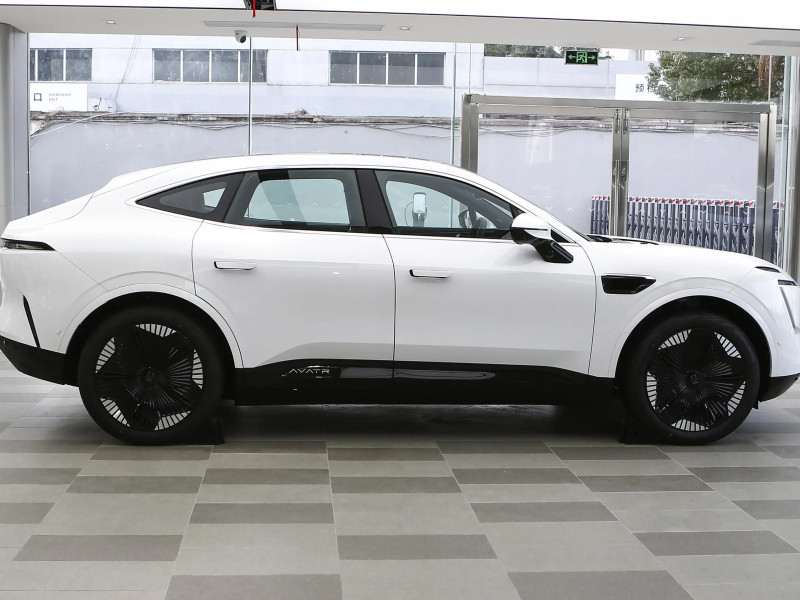 2024 Avatr 11 без пробега