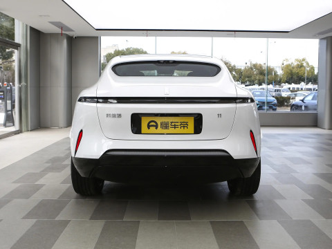 2024 Avatr 11 без пробега