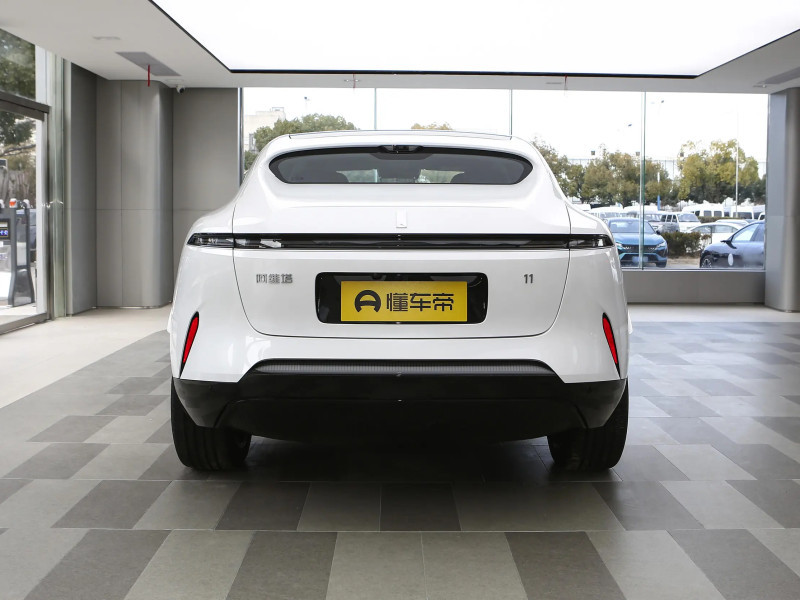 2024 Avatr 11 без пробега