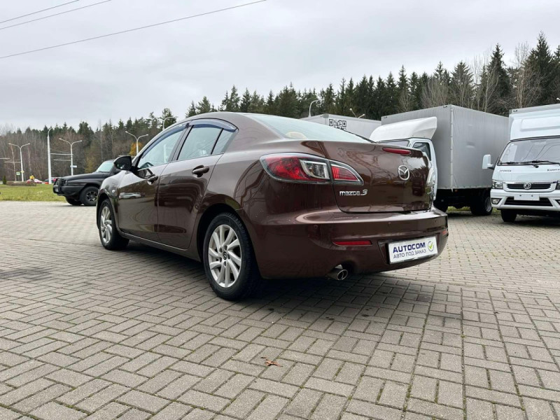 2012 Mazda 3 с пробегом 178 000 км