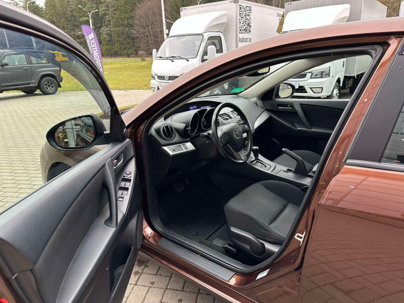 2012 Mazda 3 с пробегом 178 000 км
