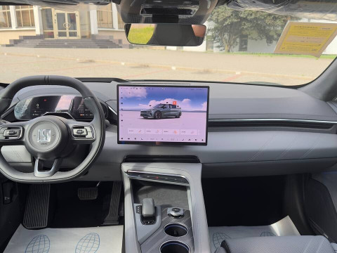 2024 Zeekr 001 с пробегом 20 км