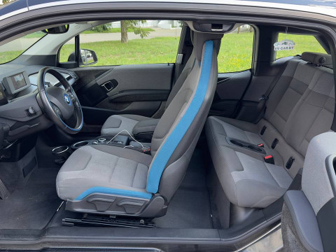 2021 BMW i3 с пробегом 63 000 км