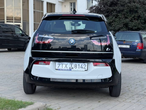 2021 BMW i3 с пробегом 63 000 км