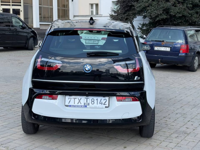 2021 BMW i3 с пробегом 63 000 км
