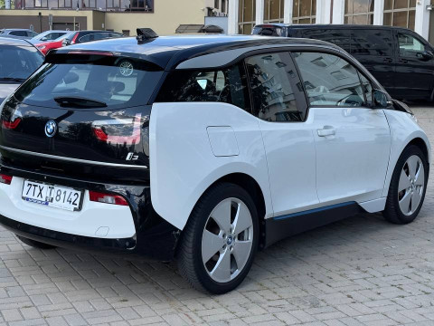 2021 BMW i3 с пробегом 63 000 км