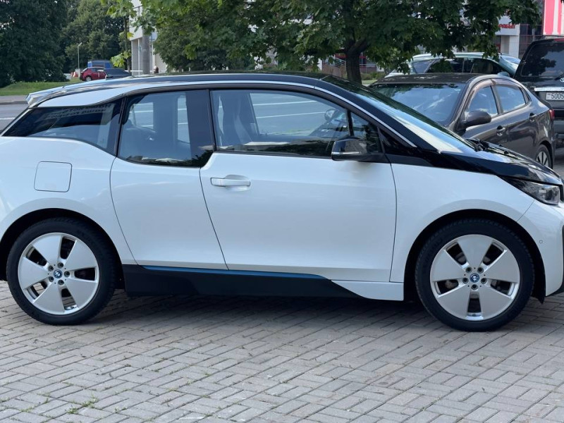 2021 BMW i3 с пробегом 63 000 км