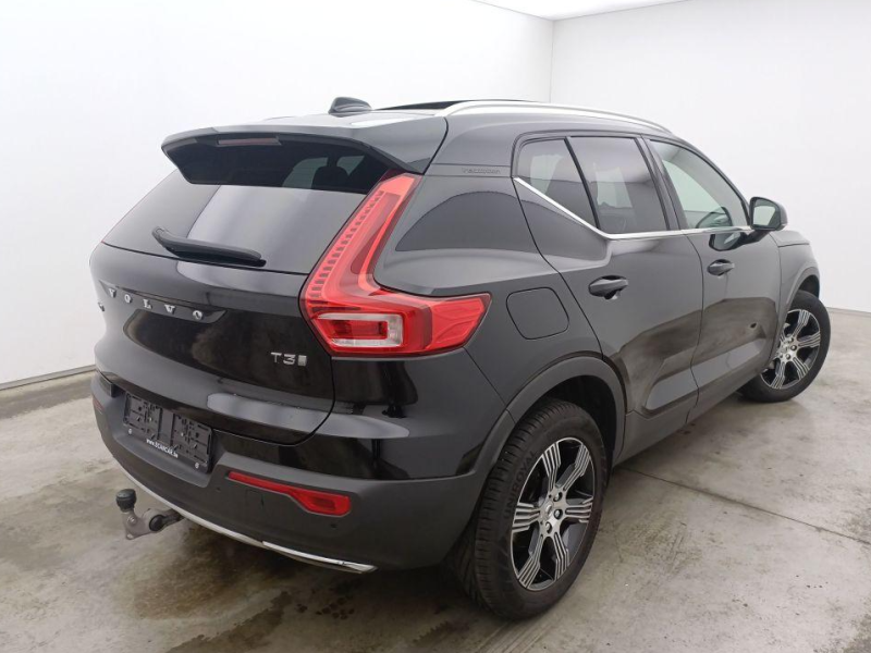 2020 Volvo XC40 с пробегом 90 000 км