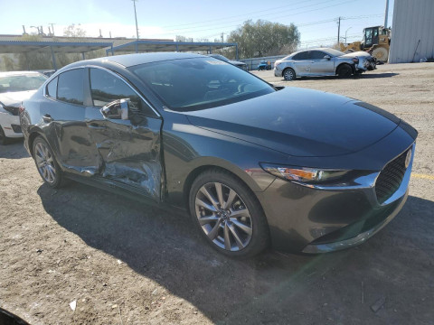 2021 Mazda 3 с пробегом 80 000 миль