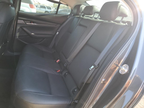 2021 Mazda 3 с пробегом 80 000 миль