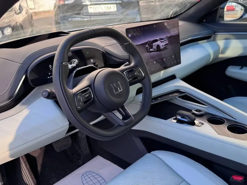 2024 Zeekr 001 с пробегом 5 км