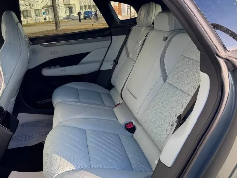 2024 Zeekr 001 с пробегом 5 км