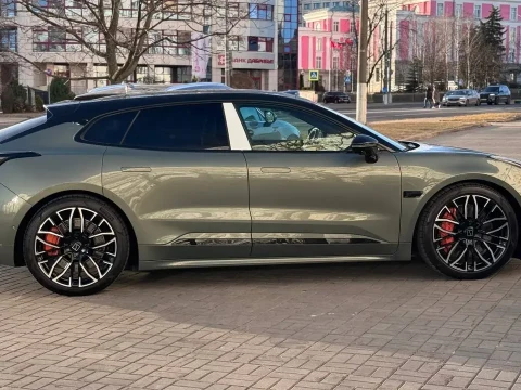 2024 Zeekr 001 с пробегом 5 км