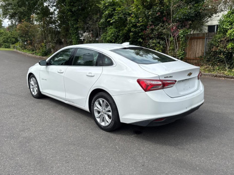 2022 Chevrolet Malibu с пробегом 48 000 миль