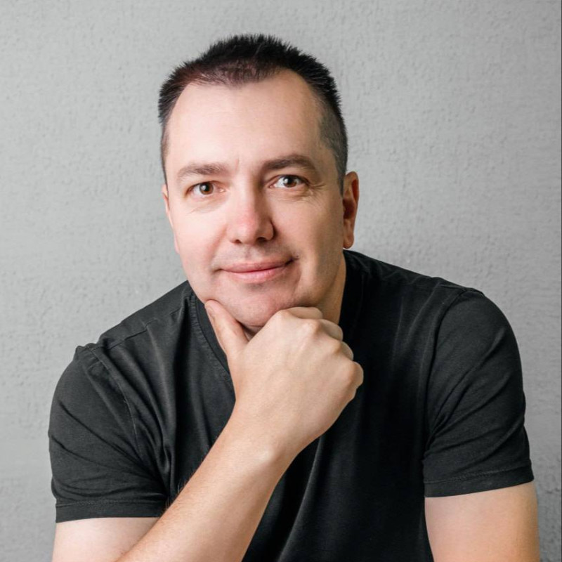 Дмитрий (менеджер по продажам)