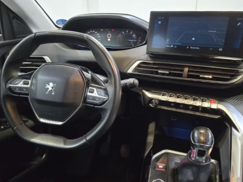 2021 Peugeot 3008 с пробегом 80 000 км