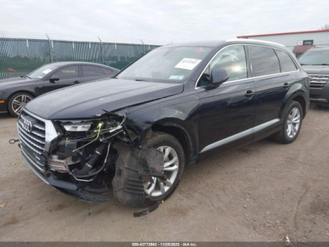 2017 Audi Q7 с пробегом 144 000 миль