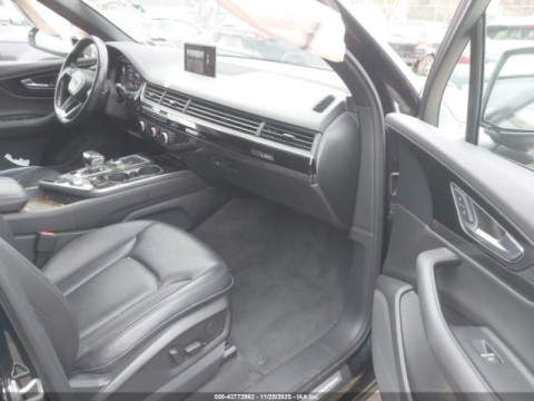 2017 Audi Q7 с пробегом 144 000 миль