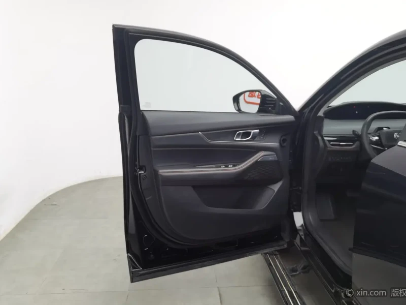 2022 Changan UNI-K с пробегом 32 000 км