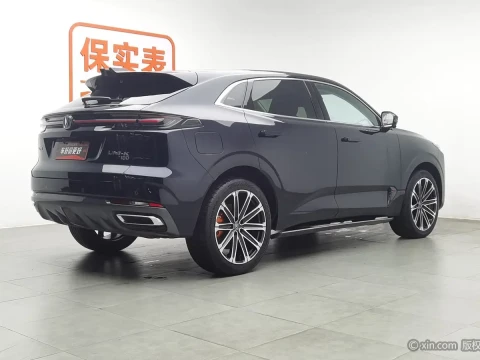 2022 Changan UNI-K с пробегом 32 000 км