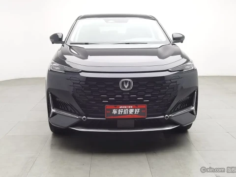 2022 Changan UNI-K с пробегом 32 000 км