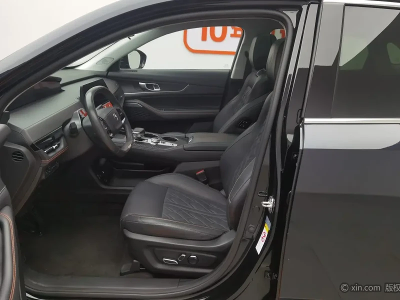 2022 Changan UNI-K с пробегом 32 000 км