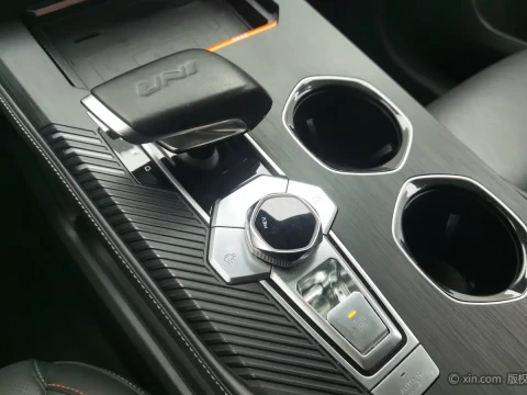 2022 Changan UNI-K с пробегом 32 000 км