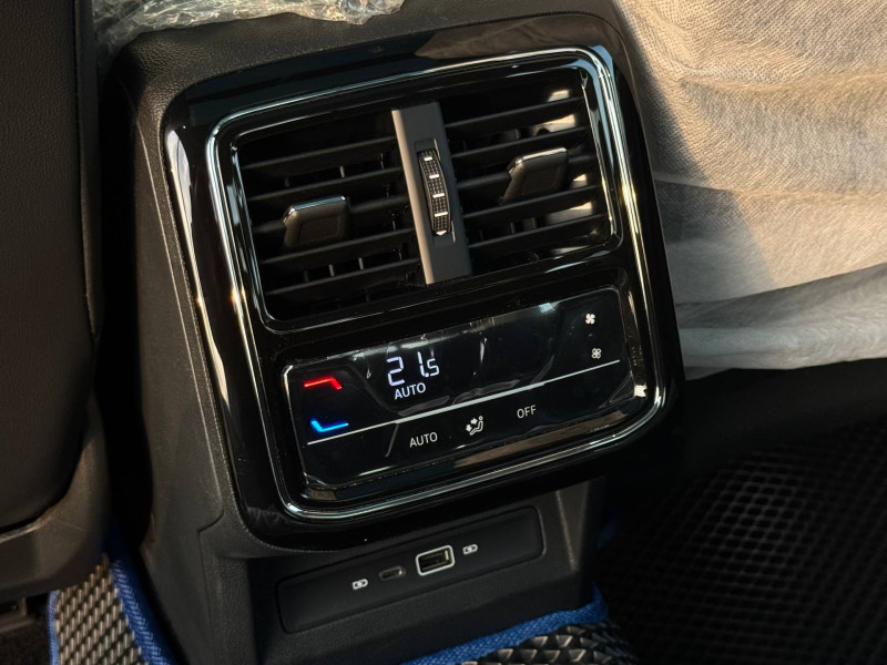 2024 Volkswagen Passat (North America and China) с пробегом 3 035 км