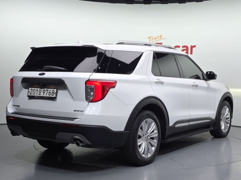 2022 Ford Explorer с пробегом 57 095 км