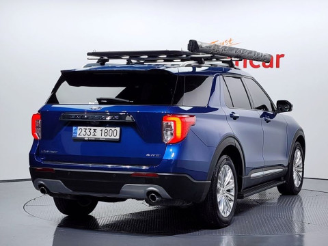 2022 Ford Explorer с пробегом 13 751 км