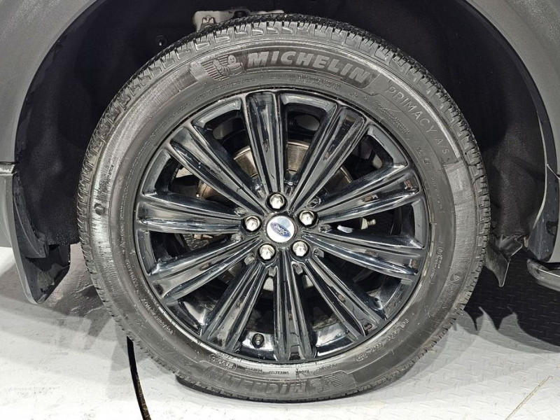 2022 Ford Explorer с пробегом 18 637 км